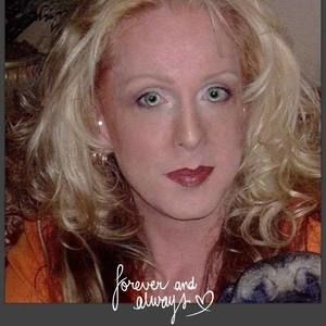 Meet your Posher, Hillary